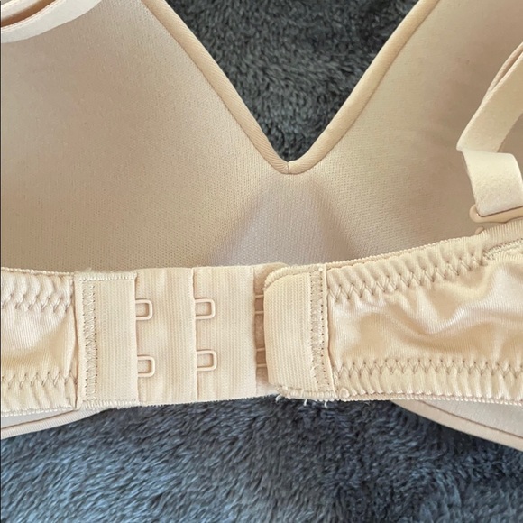 Maidenform Bra 34D Set of 2 - Picture 5 of 5